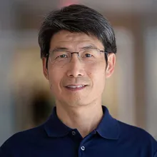 Guo, L. Jay